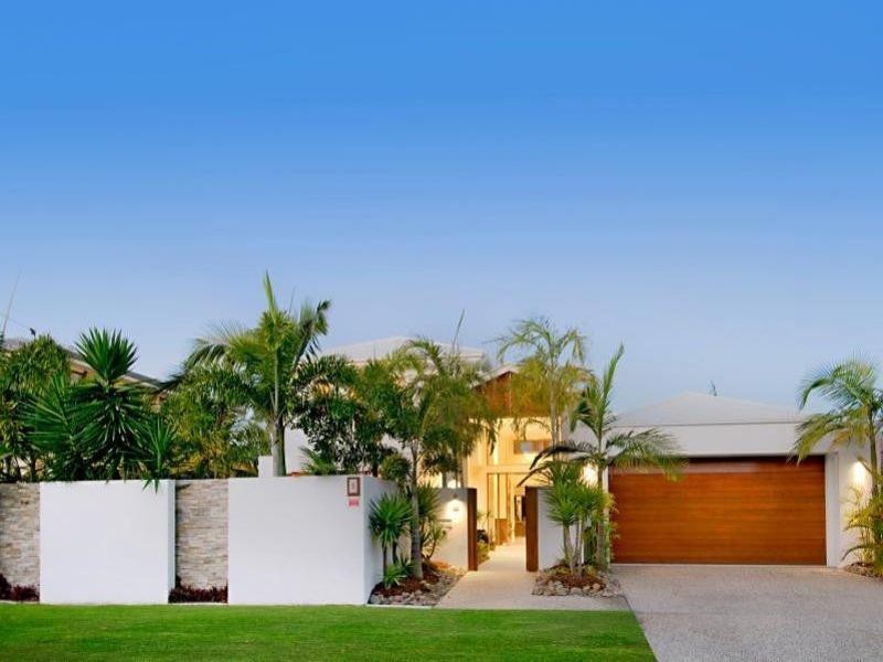 5 Moondarra Crescent, Mooloolaba QLD 4557