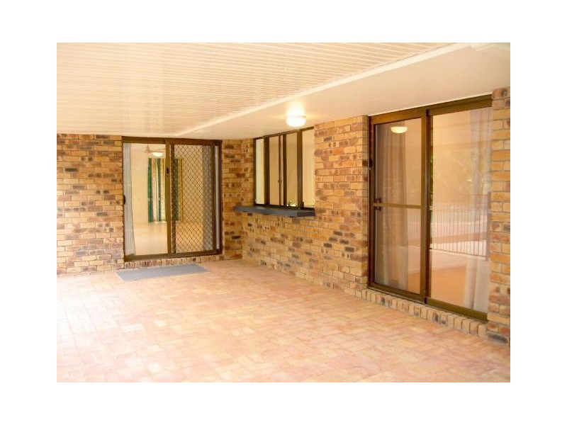 142 Karawatha Drive, Mountain Creek QLD 4557