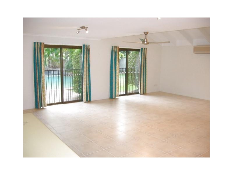 142 Karawatha Drive, Mountain Creek QLD 4557