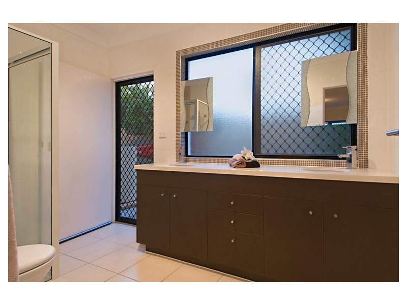 16 Boorook Street, Buddina QLD 4575