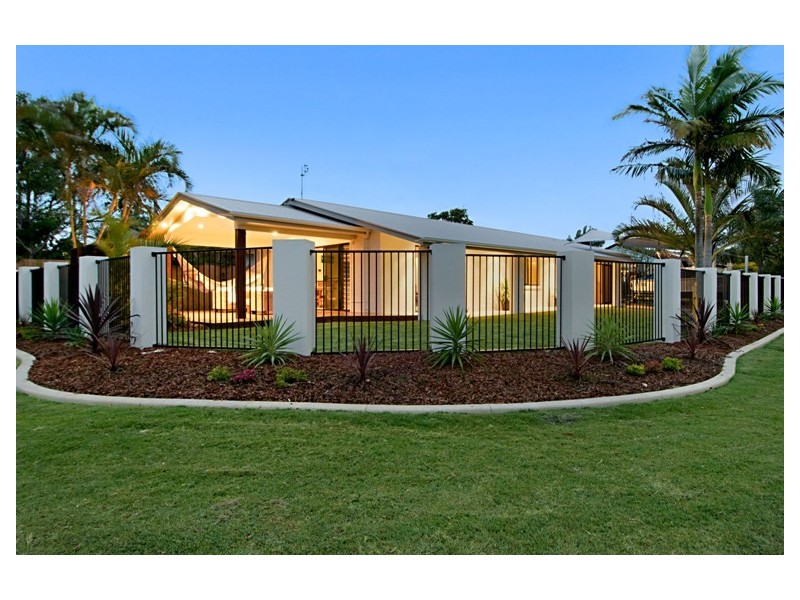 16 Boorook Street, Buddina QLD 4575