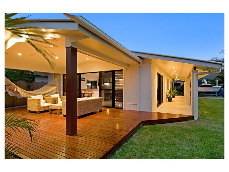 16 Boorook Street, Buddina QLD 4575