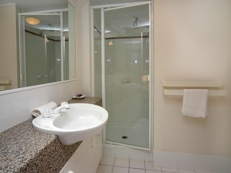 2/42-56 River Esplanade, Mooloolaba QLD 4557