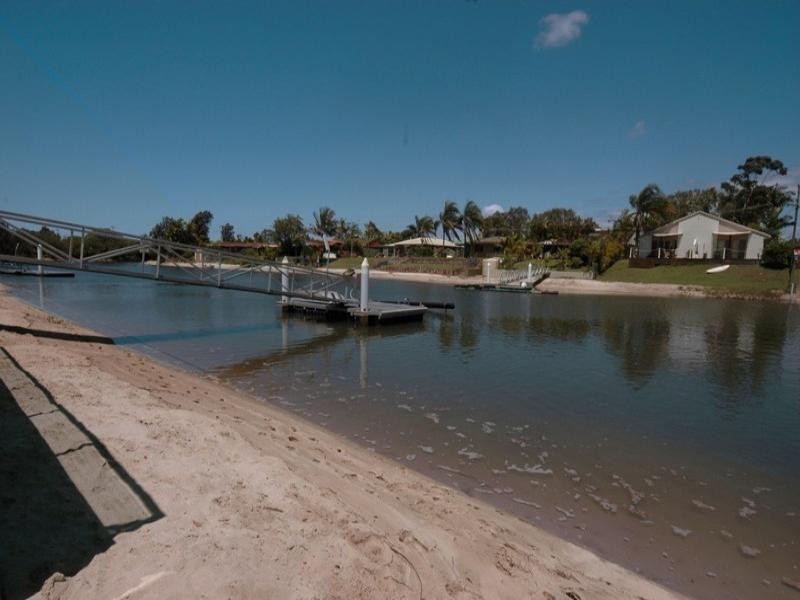 1/8 Urambi Court, Mountain Creek QLD 4557