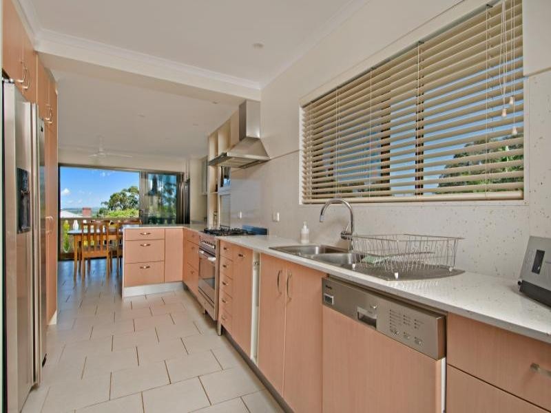 24 Kawana Street, Alexandra Headland QLD 4572