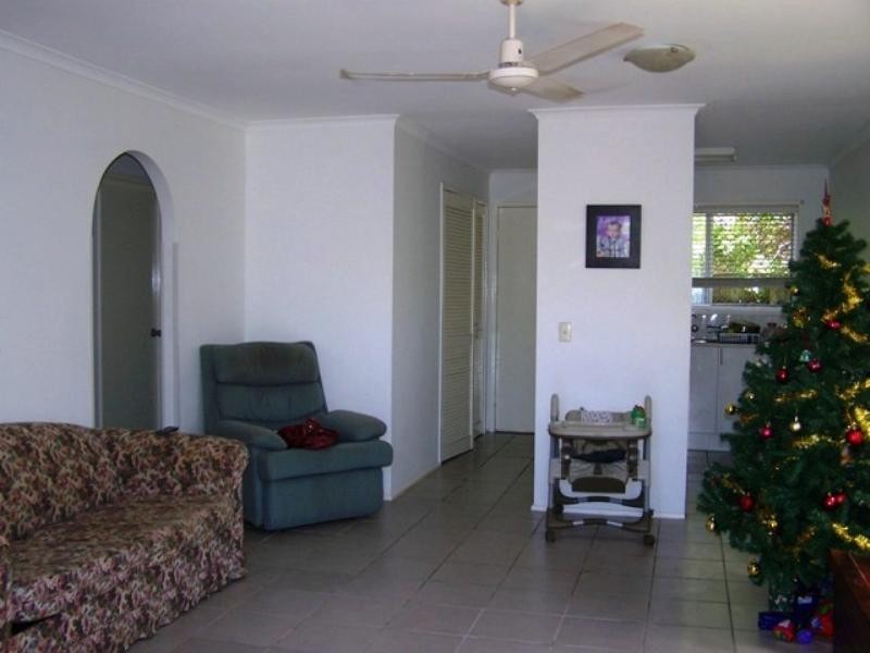1/38 Saleng Crescent, Warana QLD 4575