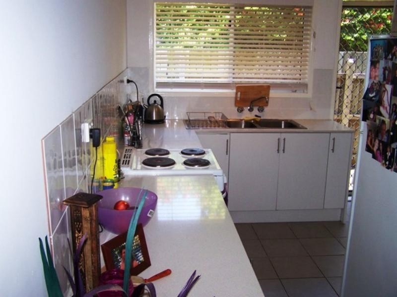 2/38 Saleng Crescent, Warana QLD 4575