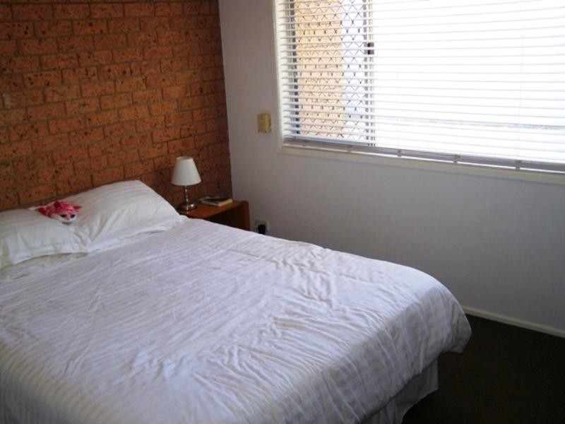 2/38 Saleng Crescent, Warana QLD 4575