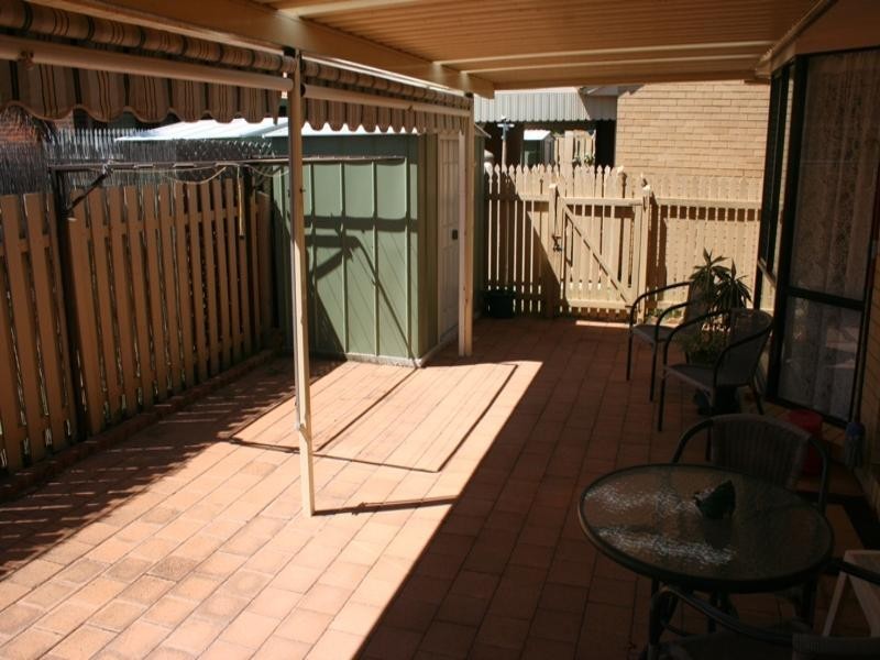 242/4 Melody Court, Warana QLD 4575