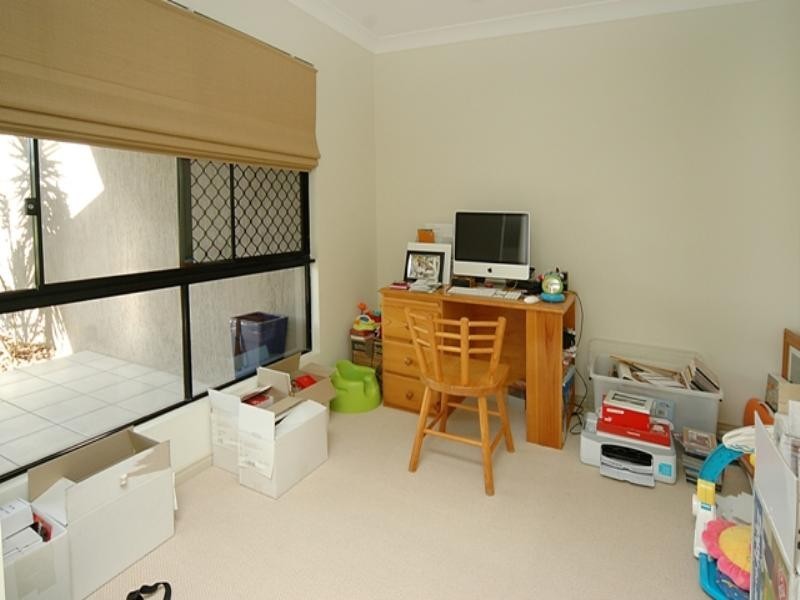 4 Madagascar Court, Parrearra QLD 4575