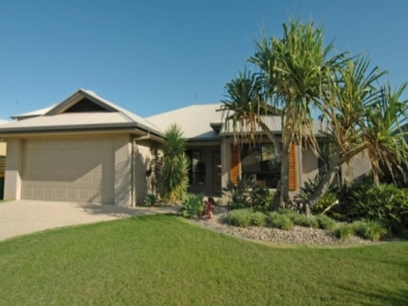 4 Madagascar Court, Parrearra QLD 4575