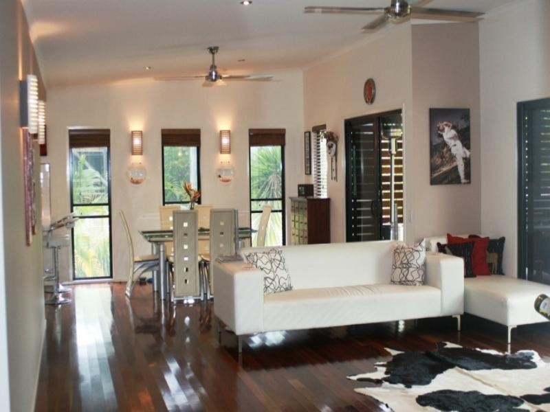 29 Palm Drive, Mooloolaba QLD 4557