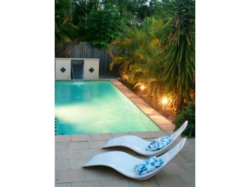 29 Palm Drive, Mooloolaba QLD 4557