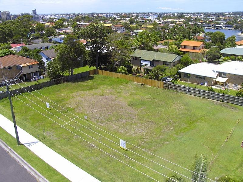 5 Lawrence Street, Mooloolaba QLD 4557