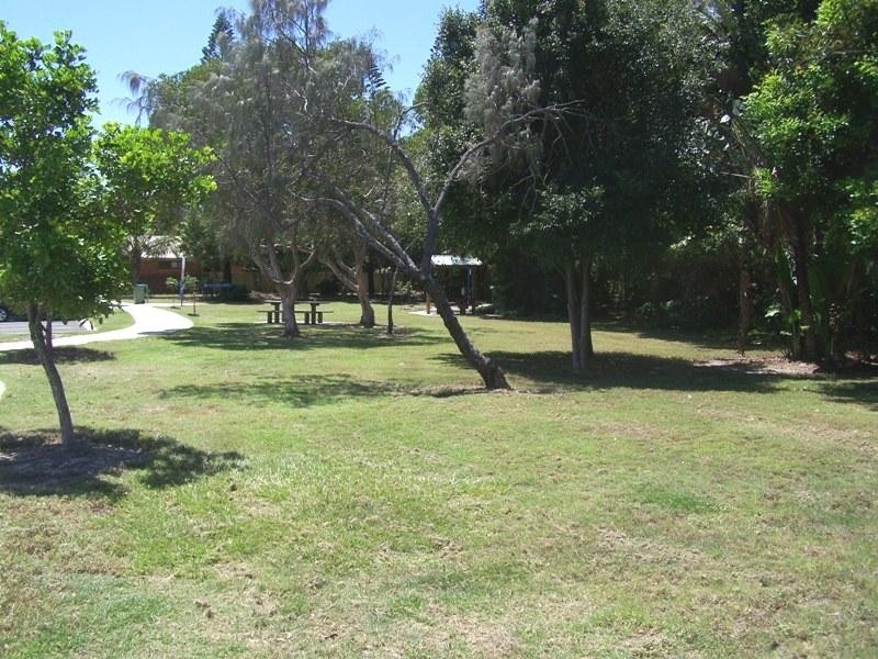 98 Oceanic Drive, Warana QLD 4575