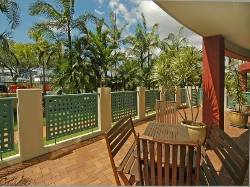 2/42-56 River Esplanade, Mooloolaba QLD 4557