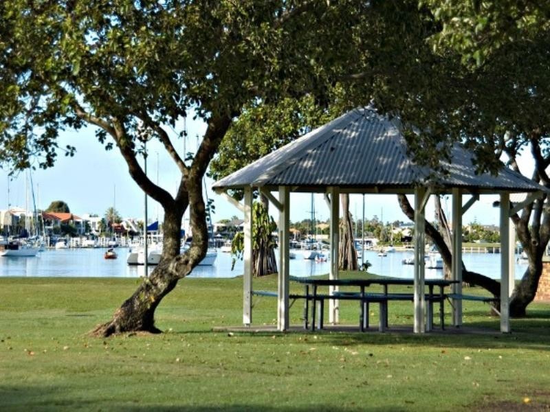 2/42-56 River Esplanade, Mooloolaba QLD 4557