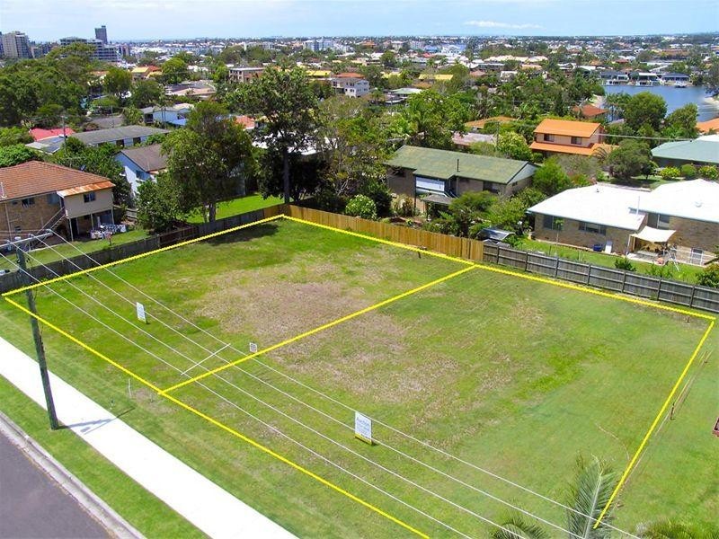 5 Lawrence Street, Mooloolaba QLD 4557