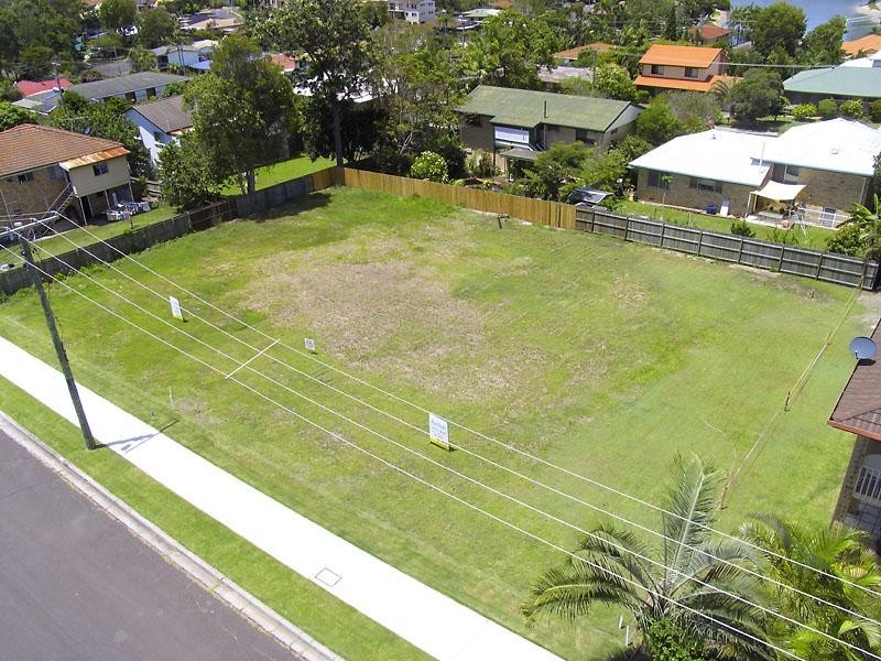 5 Lawrence Street, Mooloolaba QLD 4557