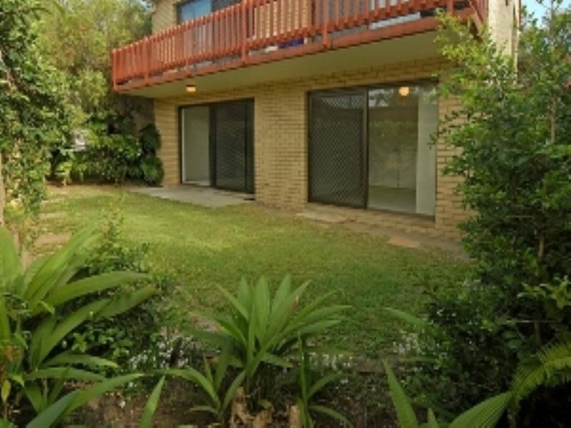 1/8 Goonawarra Drive, Mooloolaba QLD 4557