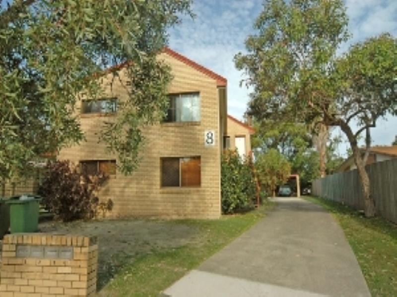 1/8 Goonawarra Drive, Mooloolaba QLD 4557