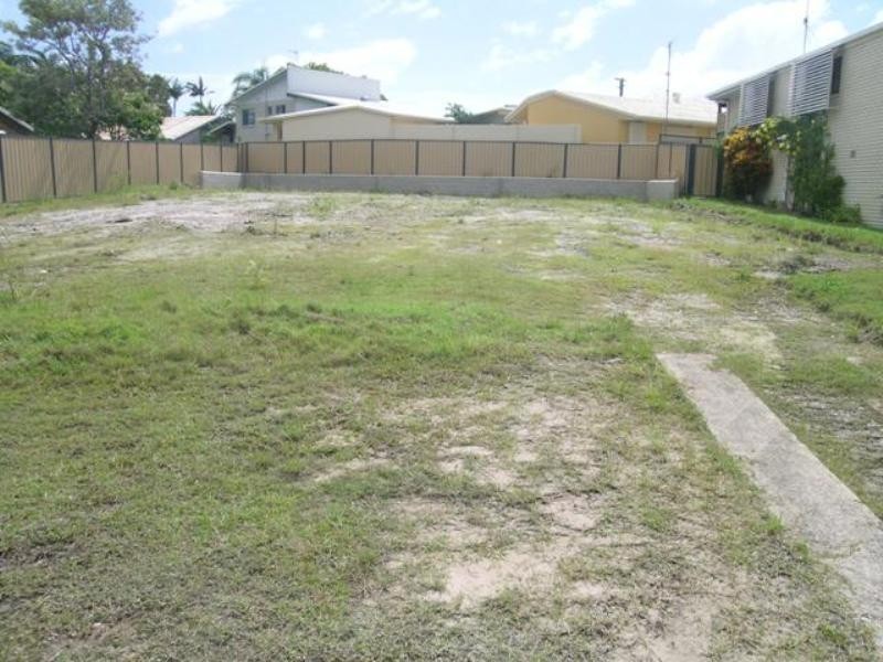 28 Moondarra Crescent, Mooloolaba QLD 4557