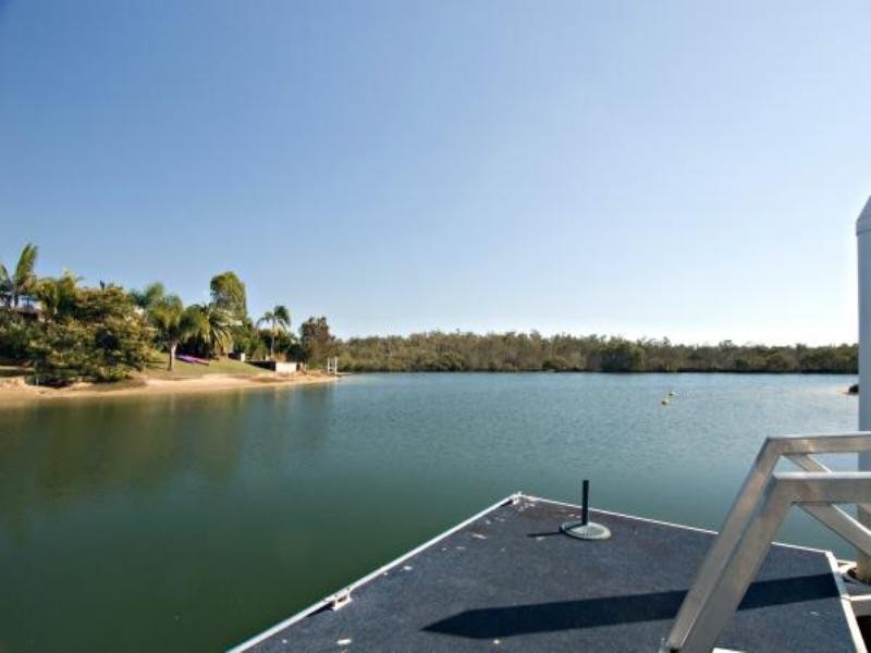 13 Paraka Court, Mountain Creek QLD 4557