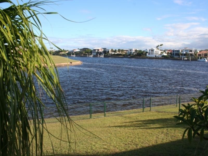 197/4 Melody Court, Warana QLD 4575