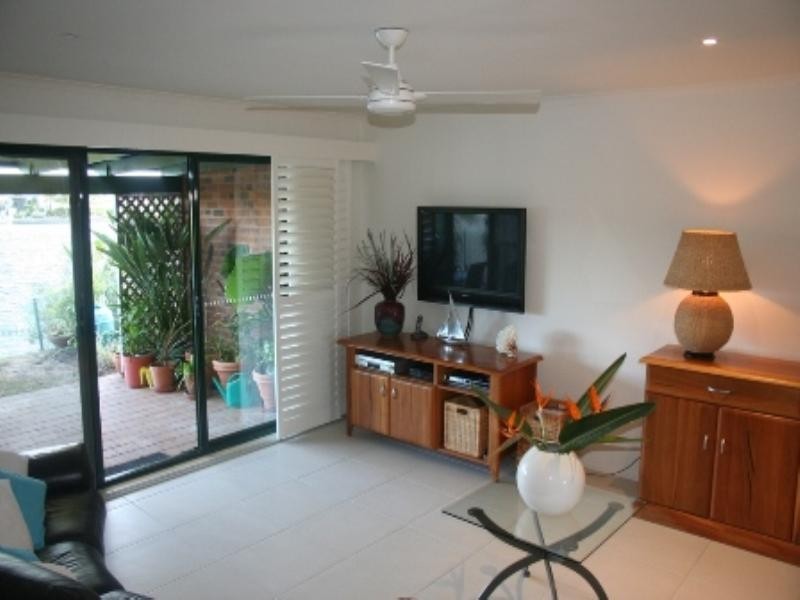 197/4 Melody Court, Warana QLD 4575