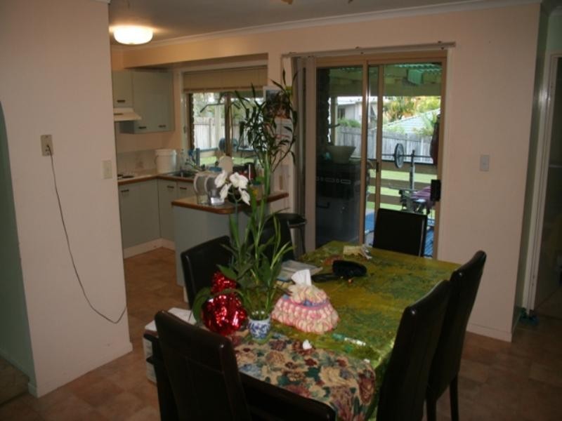 42 School Road, Bli Bli QLD 4560