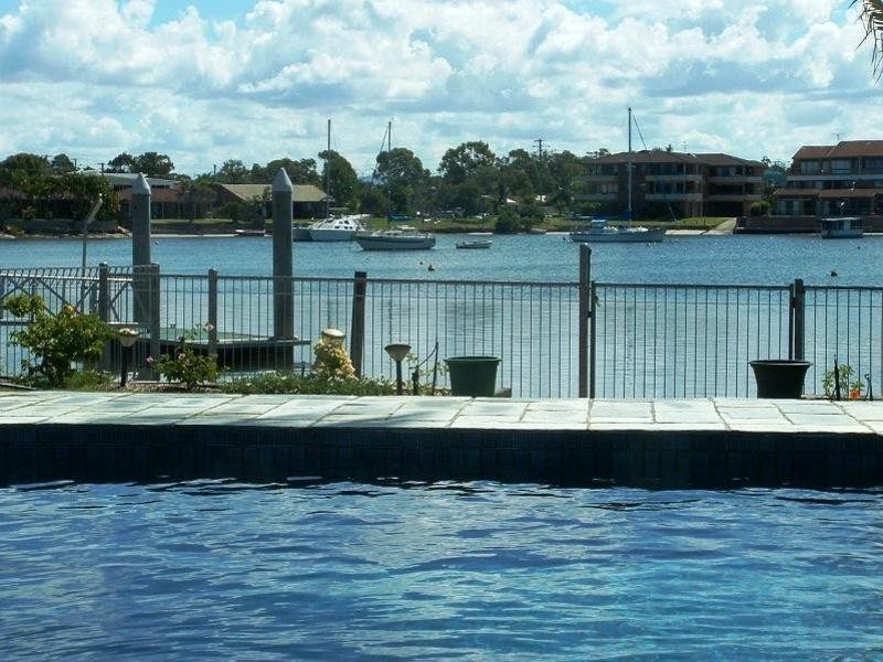 2 Carwoola Street, Mooloolaba QLD 4557