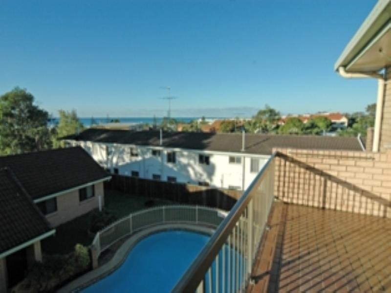 11/16 Camfield Street, Alexandra Headland QLD 4572