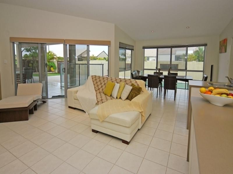 18 Margarita Court, Parrearra QLD 4575