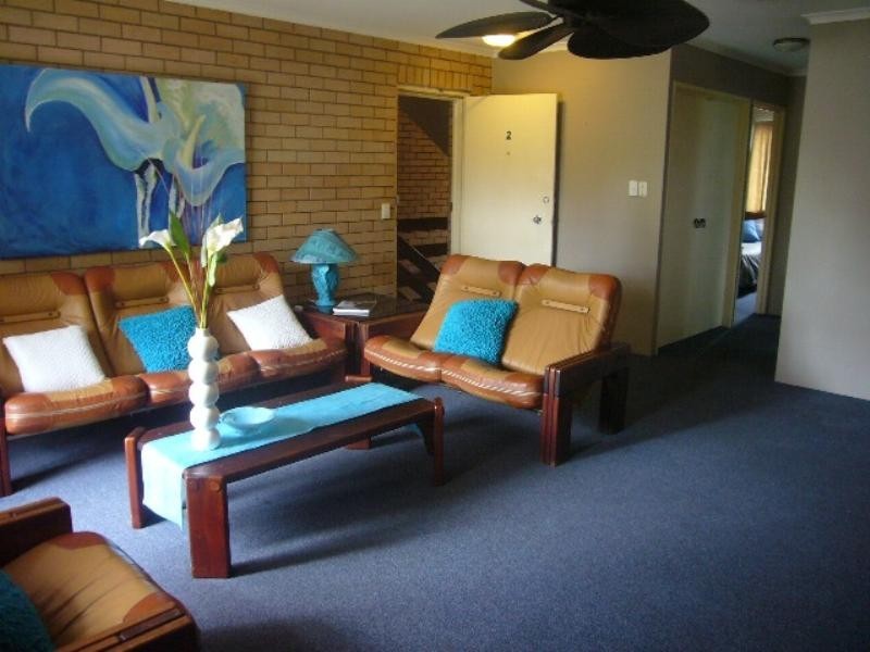 2/36 Goonawarra Drive, Mooloolaba QLD 4557