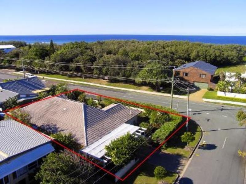 1 Currawan Street (CRN of Oceanic Drive), Warana QLD 4575