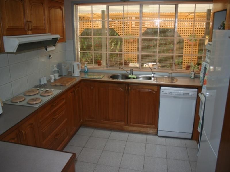 1 Currawan Street (CRN of Oceanic Drive), Warana QLD 4575