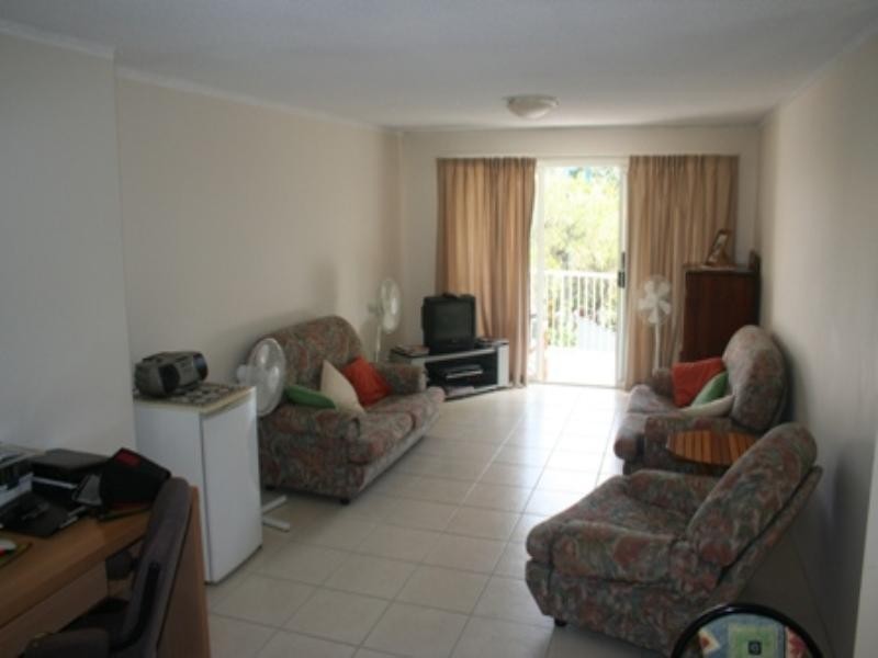 2/7 Corowa Court, Mooloolaba QLD 4557