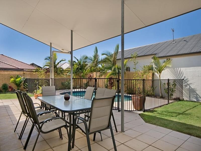 3 Flores Street, Parrearra QLD 4575