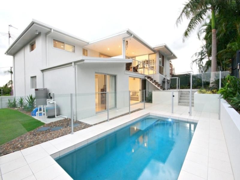 18 Lentara Crescent, Mooloolaba QLD 4557