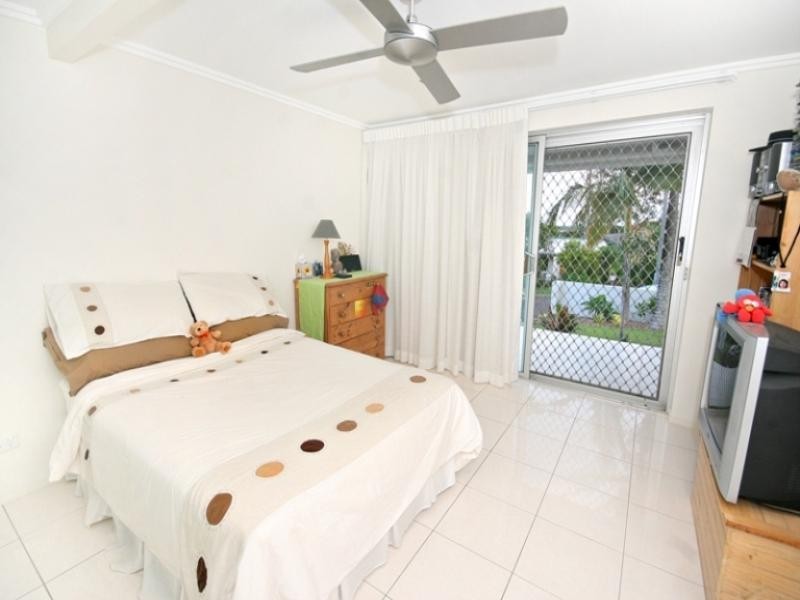 18 Lentara Crescent, Mooloolaba QLD 4557
