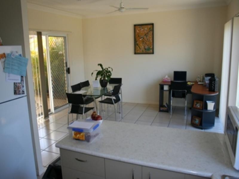 10 Irving Place, Sippy Downs QLD 4556