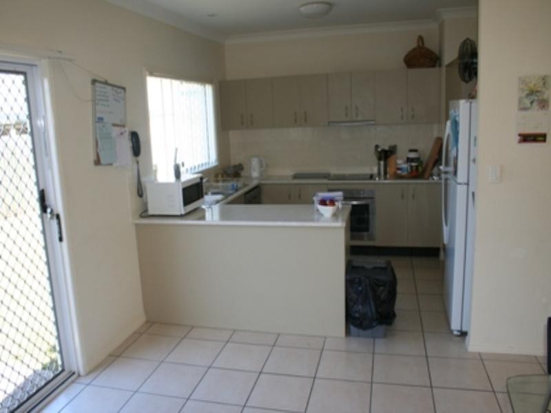 10 Irving Place, Sippy Downs QLD 4556