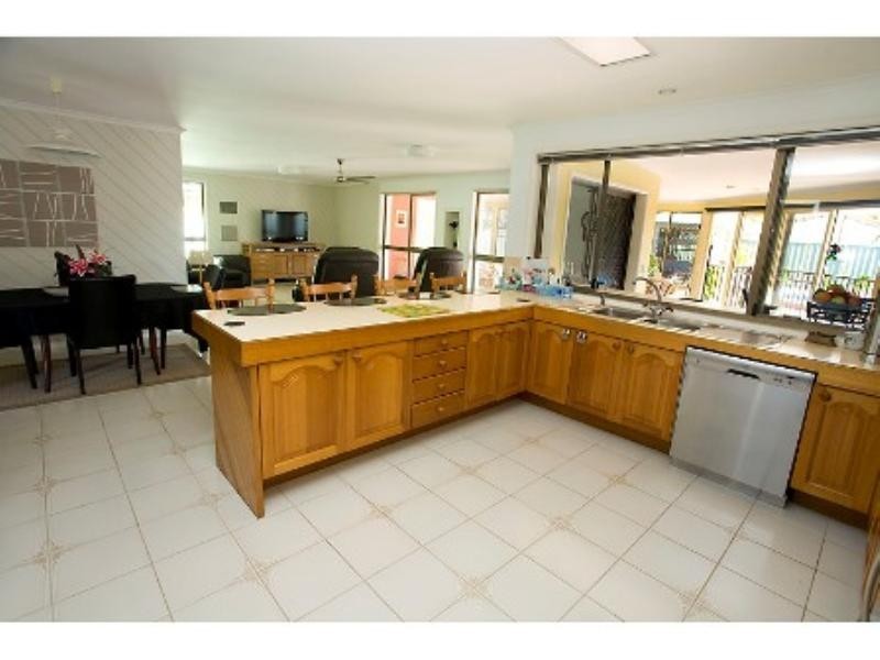 7 Poplar Place, Mooloolaba QLD 4557