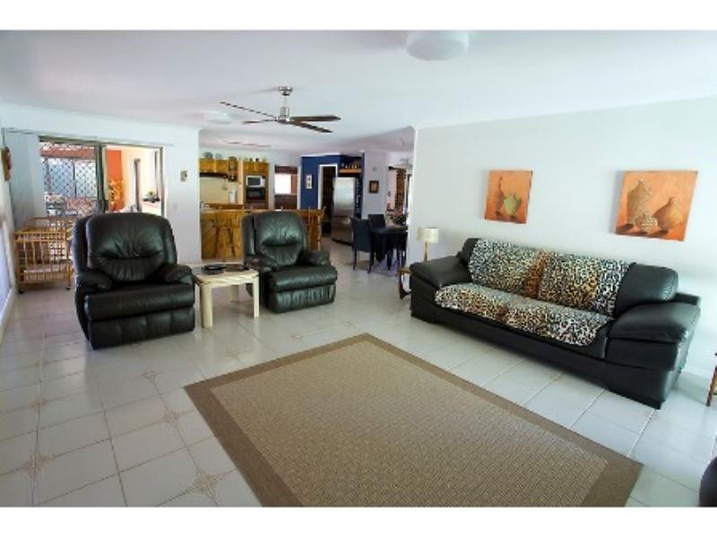 7 Poplar Place, Mooloolaba QLD 4557