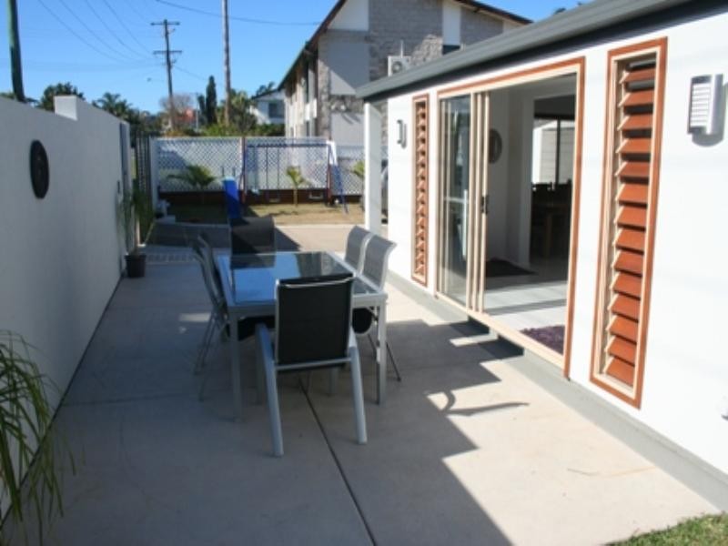 29 Ocean View Avenue, Mooloolaba QLD 4557