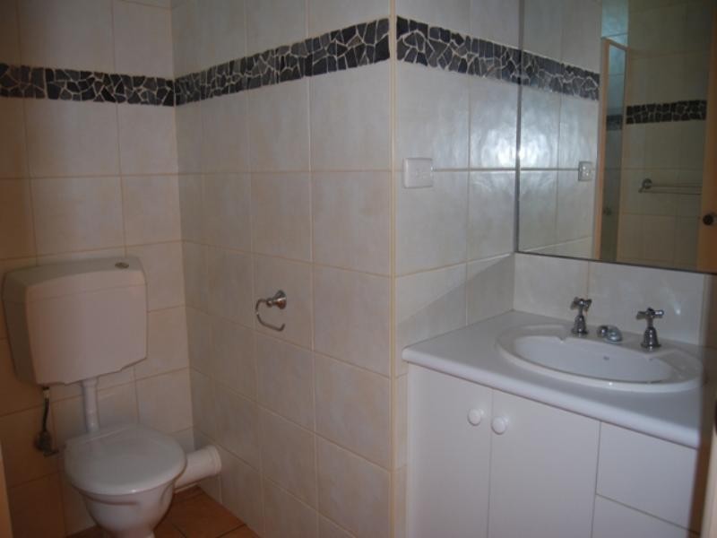 2/37 Buderim Avenue, Mooloolaba QLD 4557