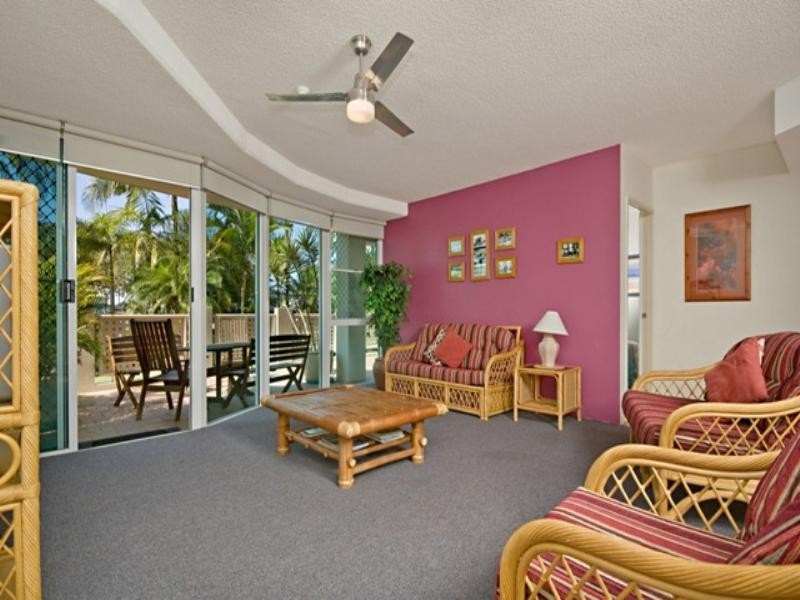 2/42-56 River Esplanade, Mooloolaba QLD 4557