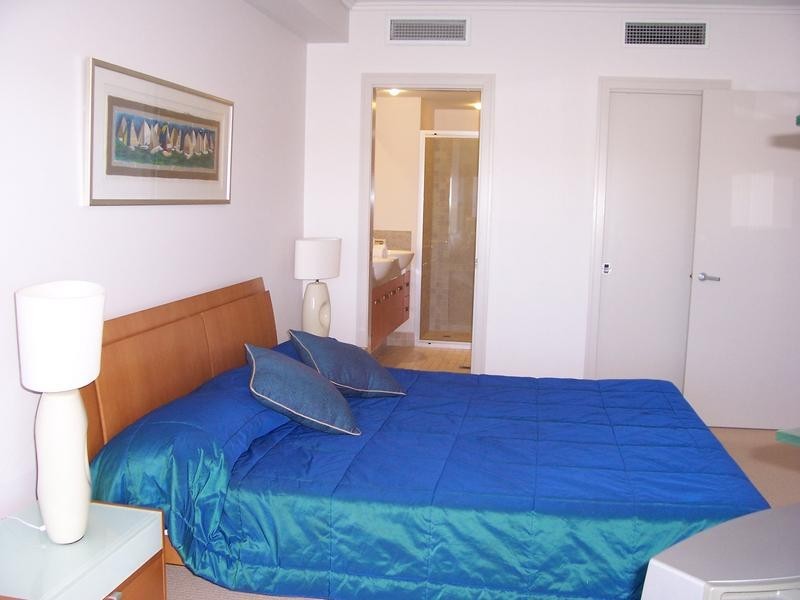 13 Nicklin Way, Minyama QLD 4575