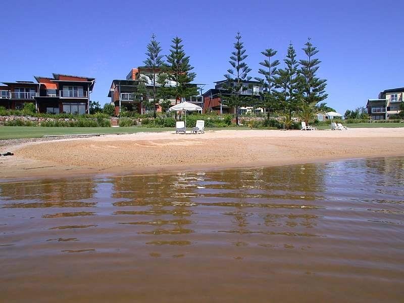 148/80 North Shore Road, Twin Waters QLD 4564