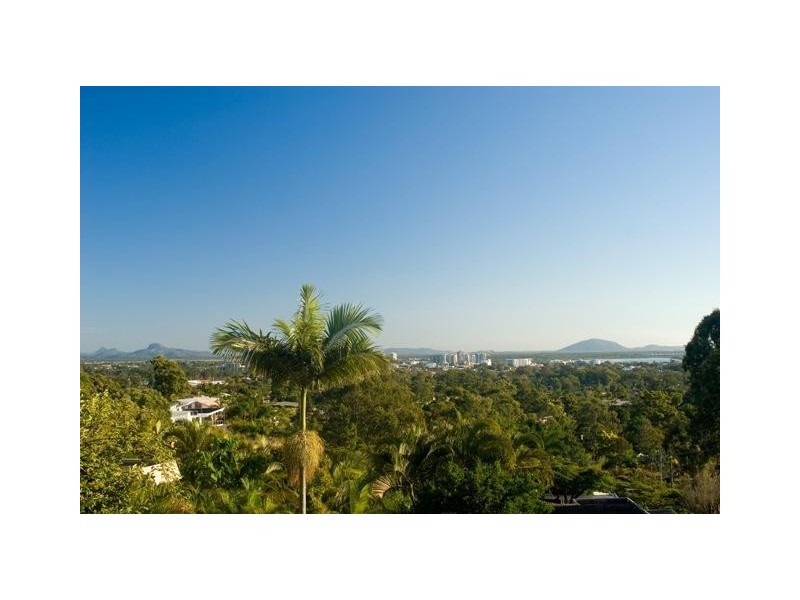 29 Yakola Parade, Alexandra Headland QLD 4572